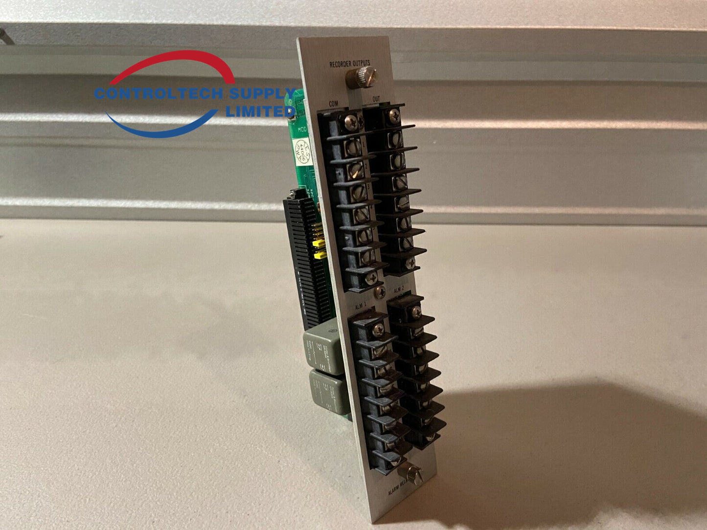 Бентли Невада 82366-01 Вибрациони предајник